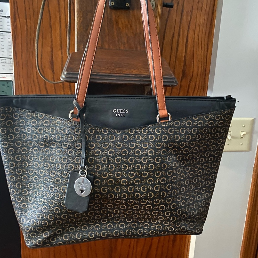 Guess extra Large tote